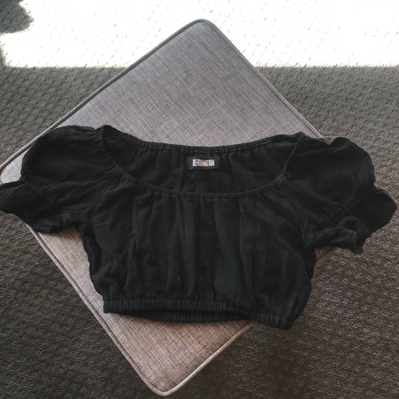 Reformation crop top w/ ruffle sleeve - Picture 2 of 2